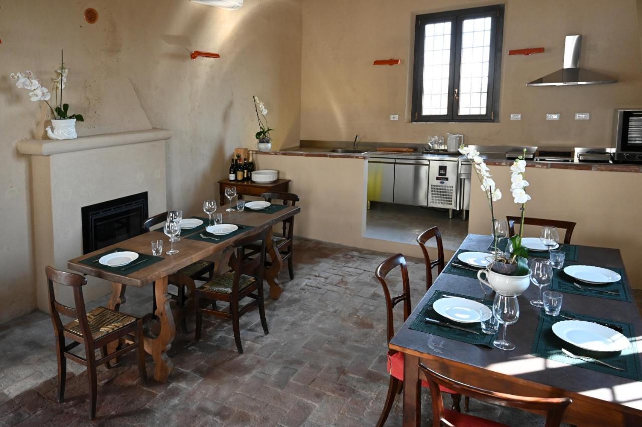 Tenuta Favorita Country House B&B Fontanetto Po ภายนอก รูปภาพ